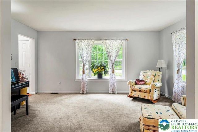 210 Swartsburo Drive, Pike, PA 18371