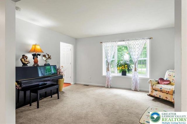 210 Swartsburo Drive, Pike, PA 18371