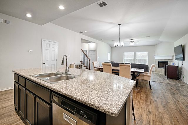 401 Sandhurst Drive, Crowley, TX 76036