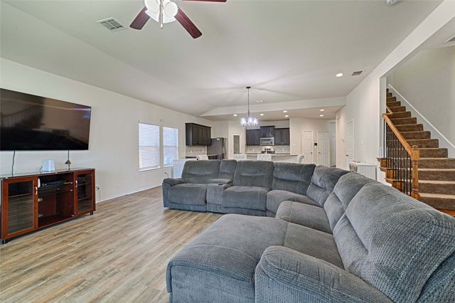 401 Sandhurst Drive, Crowley, TX 76036