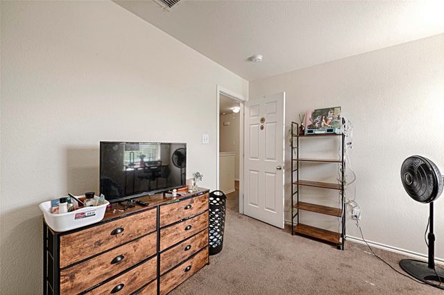 401 Sandhurst Drive, Crowley, TX 76036