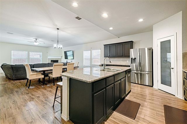 401 Sandhurst Drive, Crowley, TX 76036
