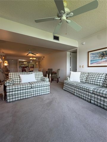 4 Plantation Drive 101, Vero Beach, FL 32966