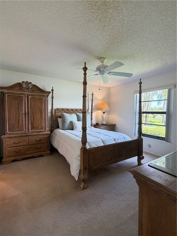 4 Plantation Drive 101, Vero Beach, FL 32966