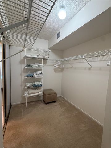 4 Plantation Drive 101, Vero Beach, FL 32966