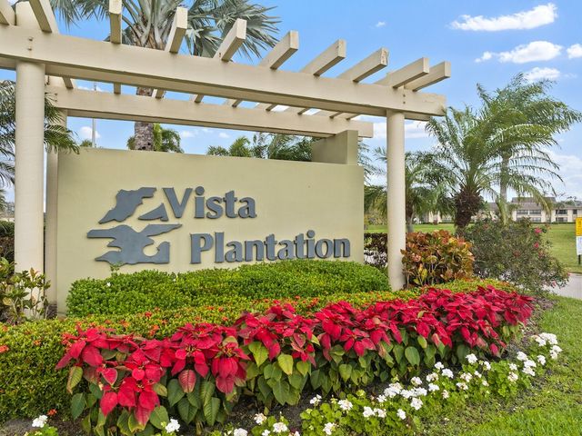 4 Plantation Drive 101, Vero Beach, FL 32966