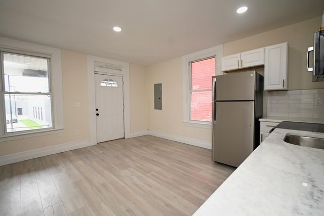 127 W 9th Street, Covington, KY 41011