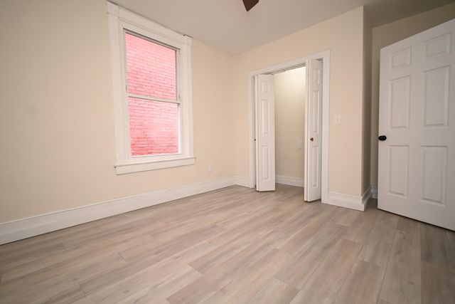 127 W 9th Street, Covington, KY 41011
