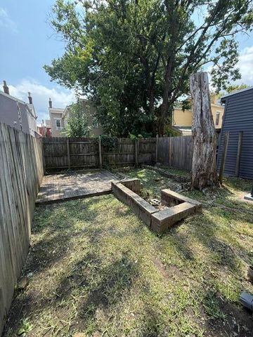 127 W 9th Street, Covington, KY 41011