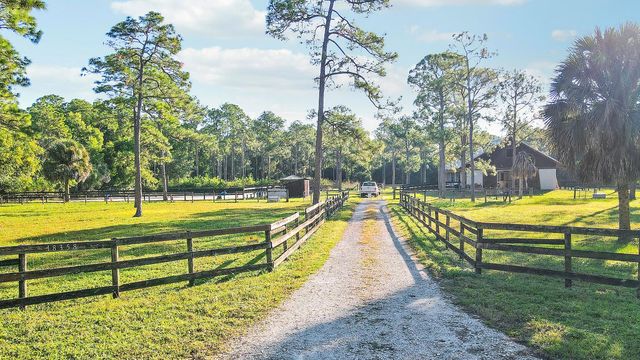 18358 128th Trail N, Jupiter, FL 33478