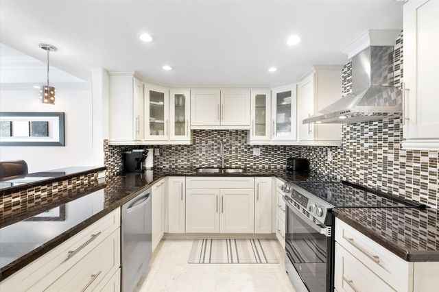 3750 Galt Ocean Drive 403, Fort Lauderdale, FL 33308