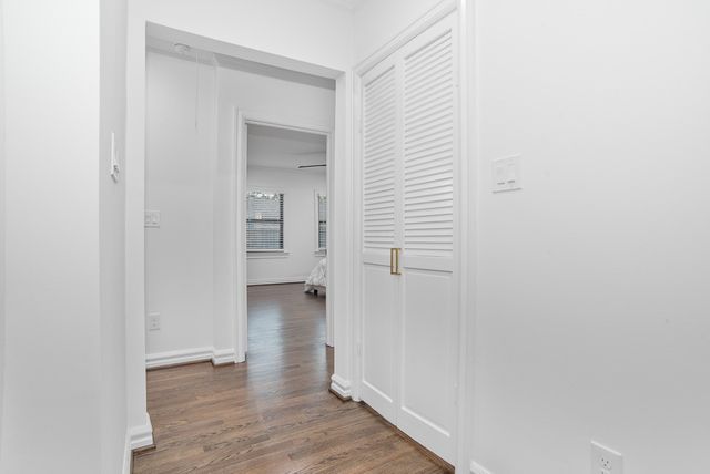 1835 Cedar Crest Boulevard, Dallas, TX 75203