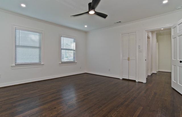 1835 Cedar Crest Boulevard, Dallas, TX 75203