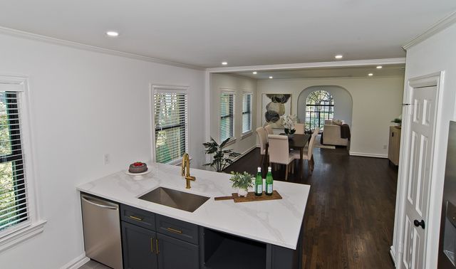 1835 Cedar Crest Boulevard, Dallas, TX 75203