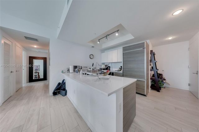 1100 S Miami Ave 2504, Miami, FL 33130