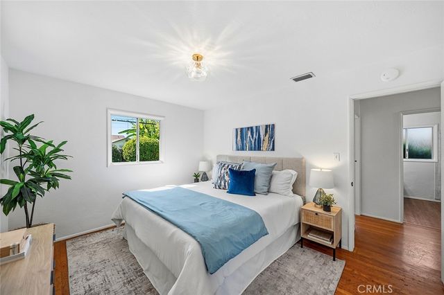 1911 Snowden, Long Beach, CA 90815