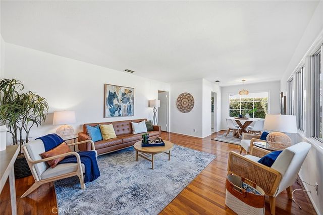 1911 Snowden, Long Beach, CA 90815