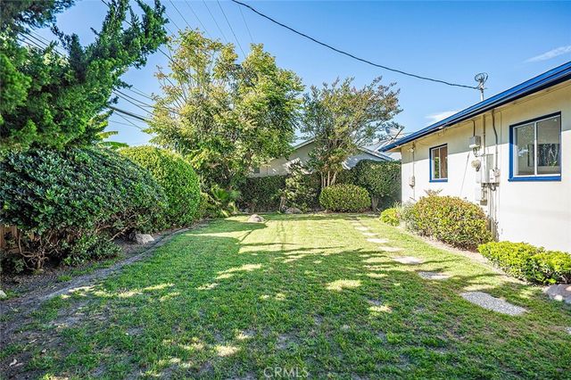 1911 Snowden, Long Beach, CA 90815