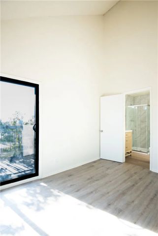 458 Riverdale, Glendale, CA 91204