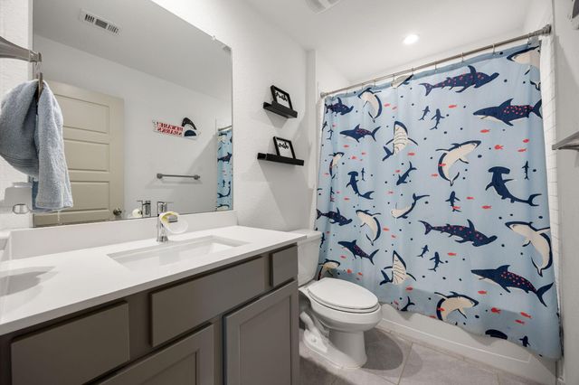 711 Alpine Falls Road, Rosharon, TX 77583