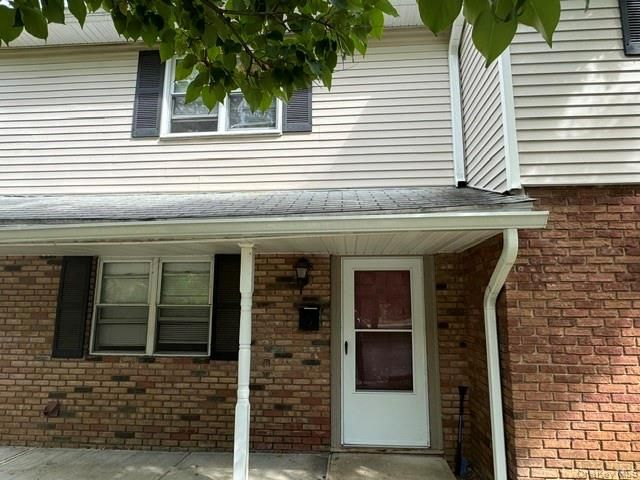13 Eisenhower Drive, Cornwall, NY 12518