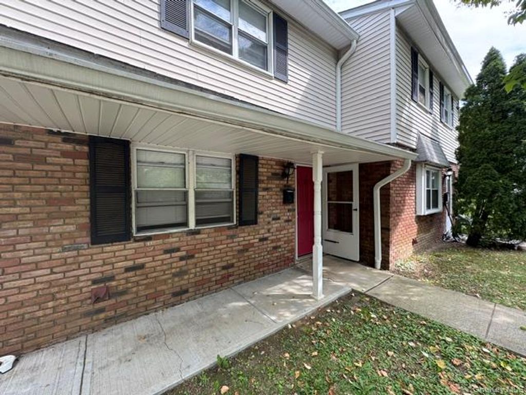 13 Eisenhower Drive, Cornwall, NY 12518
