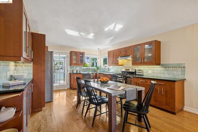 6452 Kensington Ave, Richmond, CA 94805