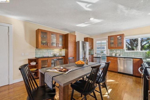 6452 Kensington Ave, Richmond, CA 94805