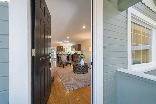 6452 Kensington Ave, Richmond, CA 94805