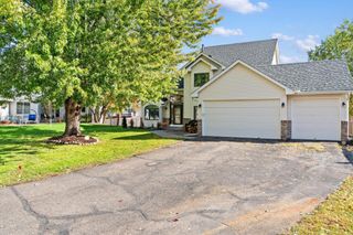 10956 Fox Hollow Circle N, Champlin, MN 55316