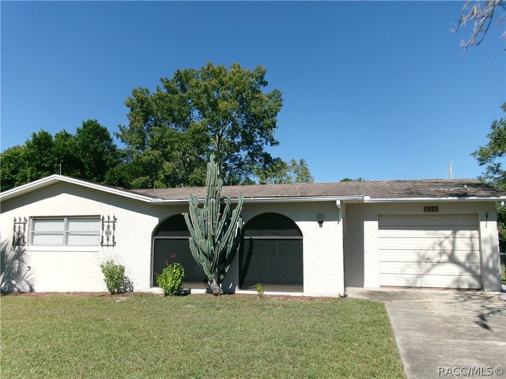 210 S Barbour Street, Beverly Hills, FL 34465