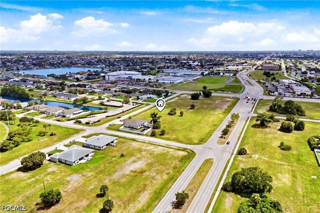 1510 SW 7th CT, Cape Coral, FL 33991
