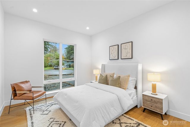 218 163rd Place SE, Bellevue, WA 98008