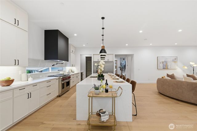 218 163rd Place SE, Bellevue, WA 98008