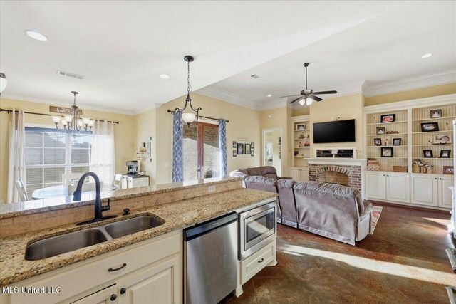 404 Winterfield Way, Brandon, MS 39042