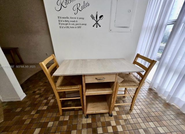 6423 Collins Ave 207, Miami Beach, FL 33141