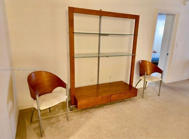 6423 Collins Ave 207, Miami Beach, FL 33141