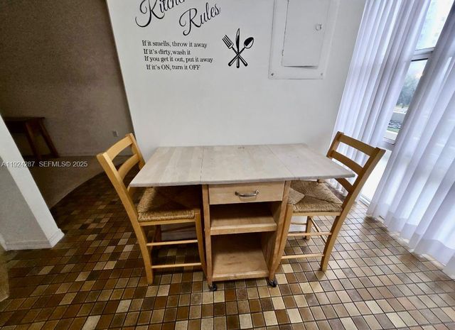 6423 Collins Ave 207, Miami Beach, FL 33141