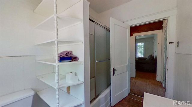 9119 Shelley Avenue, Overland, MO 63114