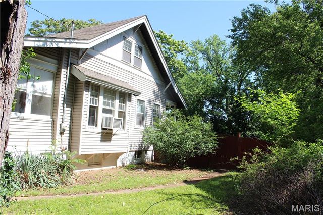 9119 Shelley Avenue, Overland, MO 63114