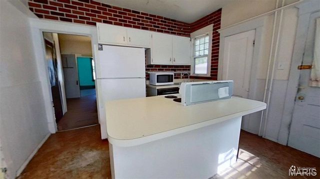 9119 Shelley Avenue, Overland, MO 63114