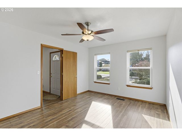 3914 Ne 55TH St, Vancouver, WA 98661