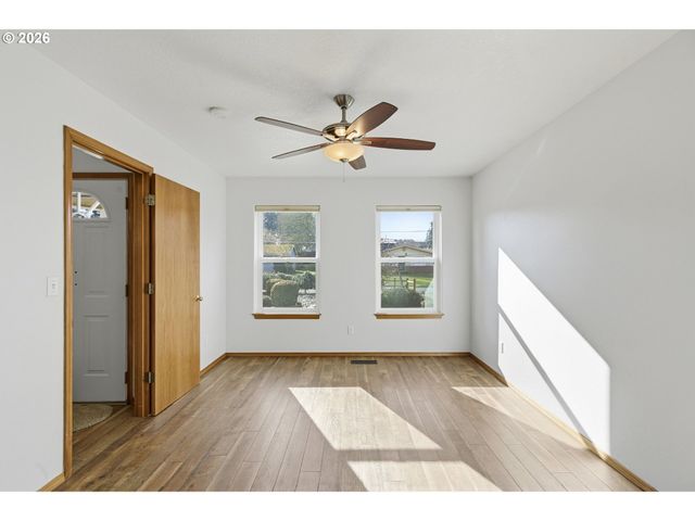 3914 Ne 55TH St, Vancouver, WA 98661