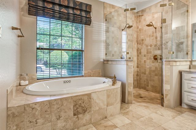 2455 Halloran Street, Fort Worth, TX 76107