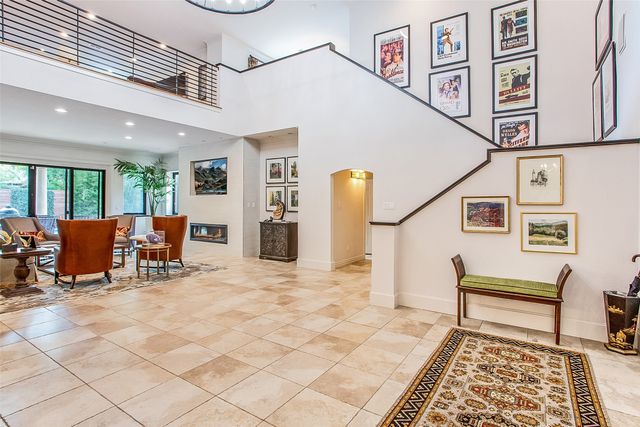 2455 Halloran Street, Fort Worth, TX 76107