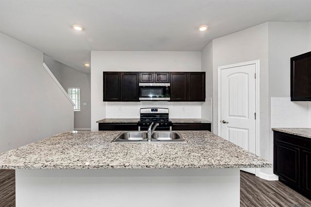 12414 Orchid Ln, Walker, LA 70785