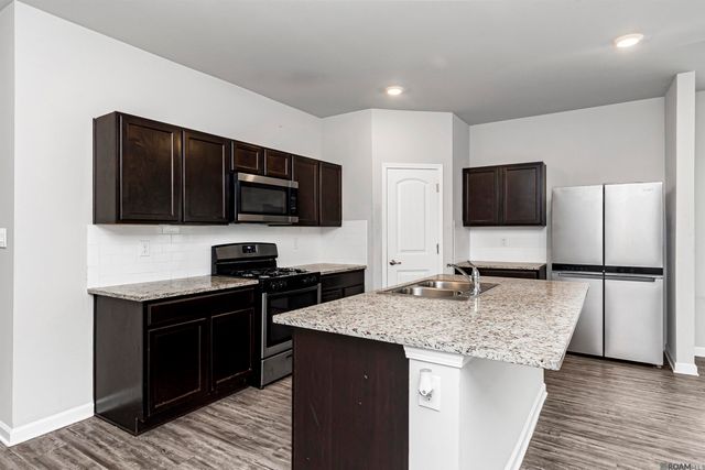 12414 Orchid Ln, Walker, LA 70785