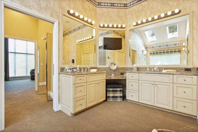 210 Golfview Drive, Saginaw, MI 48638