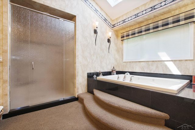 210 Golfview Drive, Saginaw, MI 48638