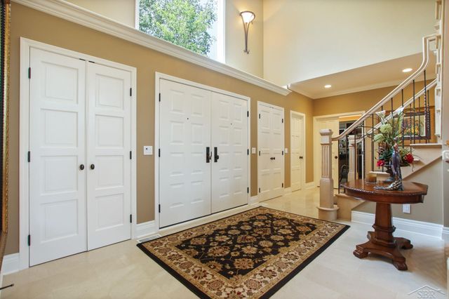 210 Golfview Drive, Saginaw, MI 48638